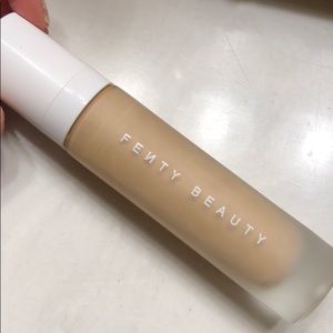 Fenty Foundation #260